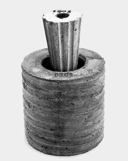 Ancrage en béton pour 12 fils d’acier de 5 mm