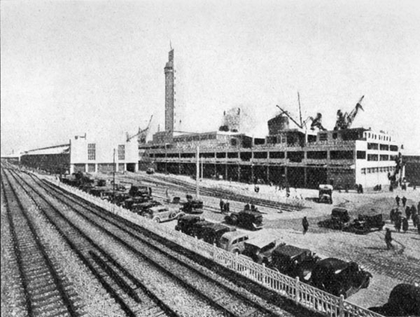 La gare maritime du Havre. Détruite en 1944.